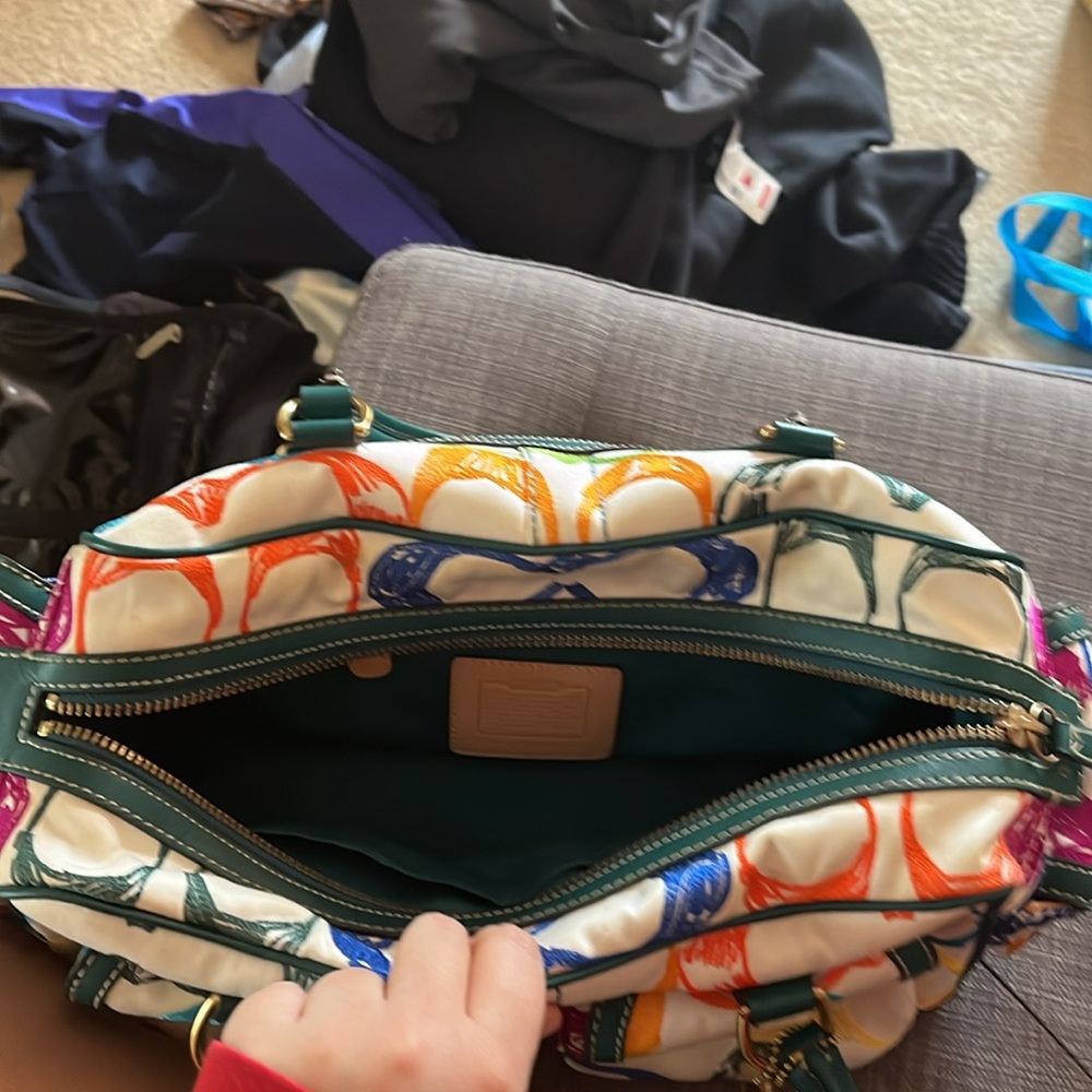 Coach Duffle - Picture 8 of 8